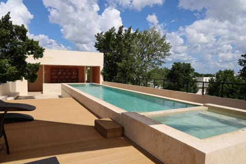 Balcony/Terrace, Swimming pool, Swimming pool, sunbed