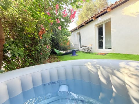 Hot Tub, Garden view