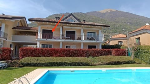 Property building, Spring, Day, Natural landscape, Mountain view, Pool view, Swimming pool, sunbed