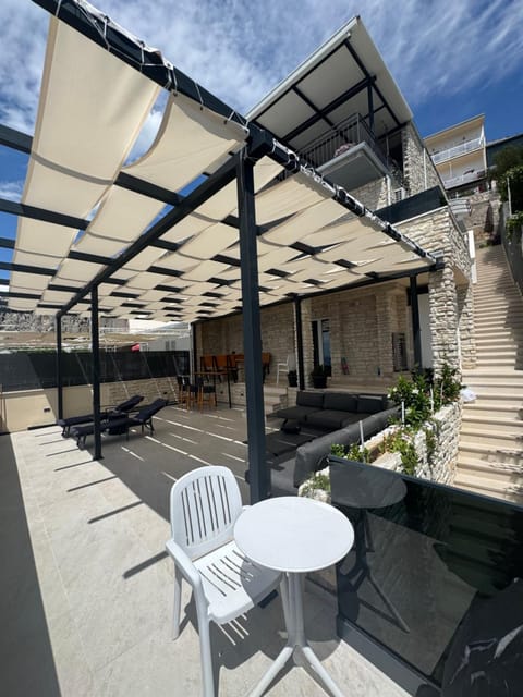 View (from property/room), Balcony/Terrace