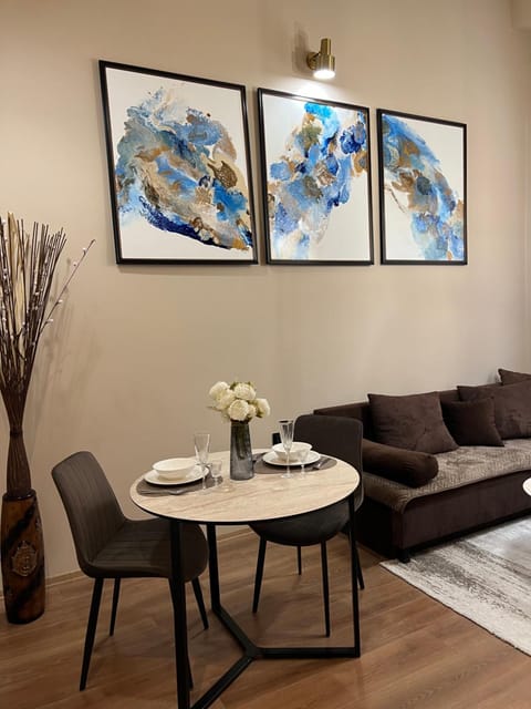 Living room, Decorative detail, Seating area, Dining area