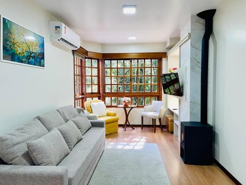 TV and multimedia, Living room, fireplace, air conditioner