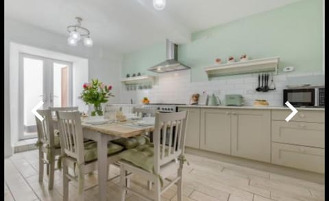 Looe Holiday Home House in Looe