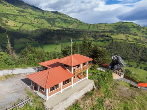 Property building, Nearby landmark, Day, Natural landscape, Bird's eye view, Mountain view