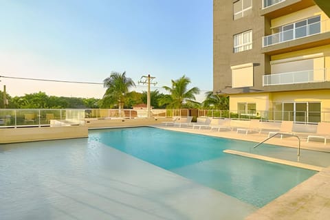 Day, Pool view, Swimming pool, sunbed