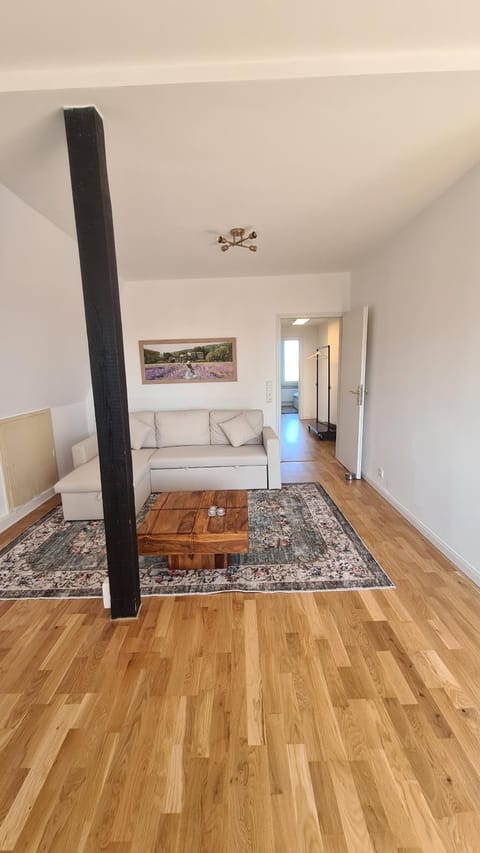 Seating area, Bedroom