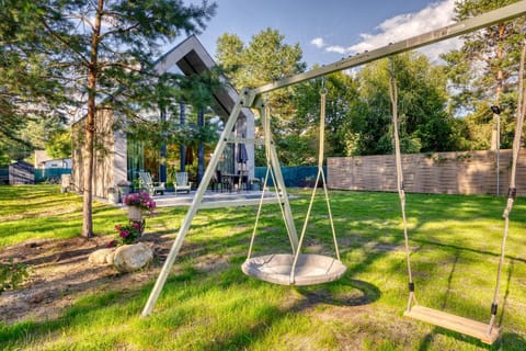 Bory Za Oknem House in Pomeranian Voivodeship