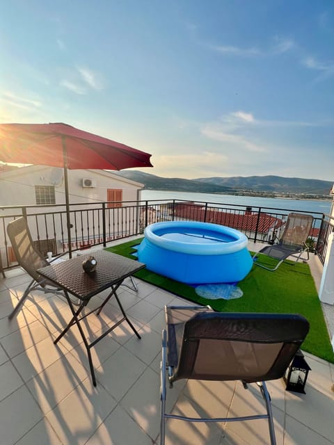 Balcony/Terrace, Sea view, sunbed