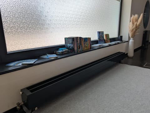 Property building, Restaurant/places to eat, Breakfast