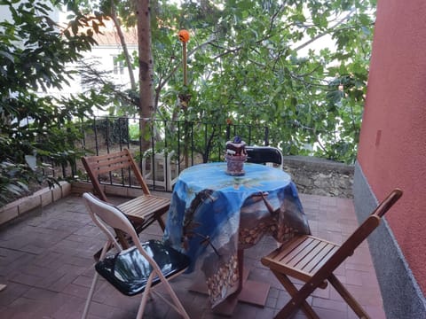 Patio, Garden, View (from property/room), Balcony/Terrace, Dining area, Garden view