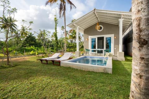 Property building, Natural landscape, Garden, Garden view, Pool view, sunbed