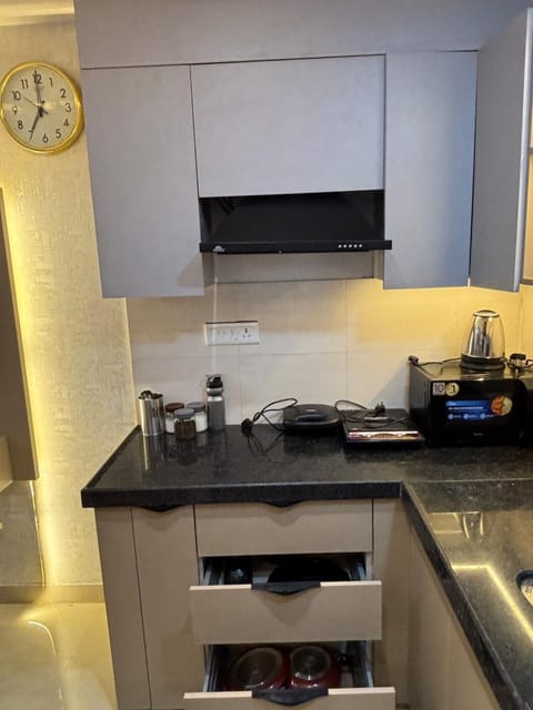 Rose by Oasis Homestays Apartment in Jaipur