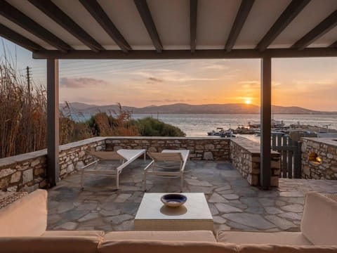 Sunset Villa Pounda Villa in Paros, Greece
