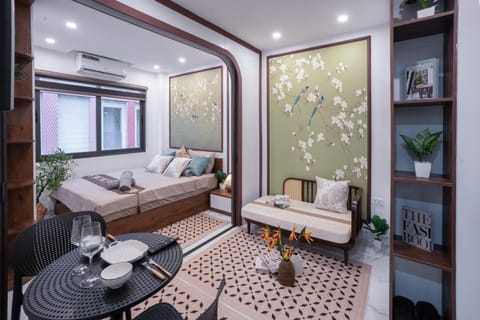 Bed, Living room, Photo of the whole room, Seating area, Bedroom, air conditioner