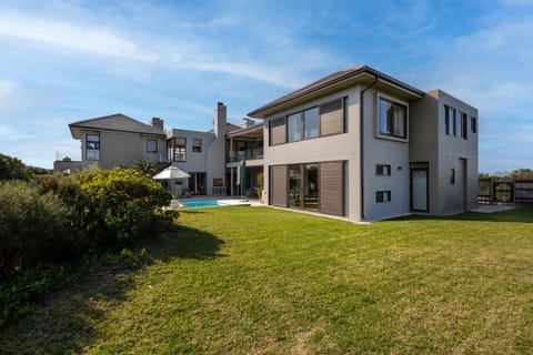 Exclusive Whale Rock 6-Bed Villa with Ocean Views Villa in Plettenberg Bay
