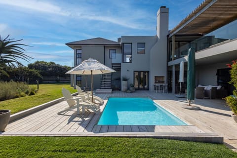 Exclusive Whale Rock 6-Bed Villa with Ocean Views Villa in Plettenberg Bay