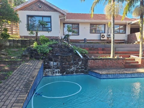 Day, Garden, Swimming pool