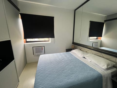 Bed, air conditioner