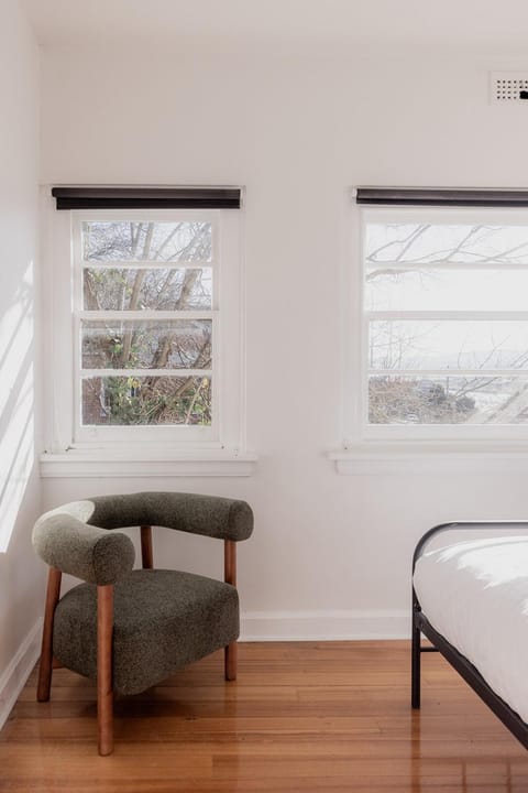 Trevallyn Retreat with River Views Apartment in Tasmania