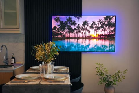TV and multimedia, Dining area