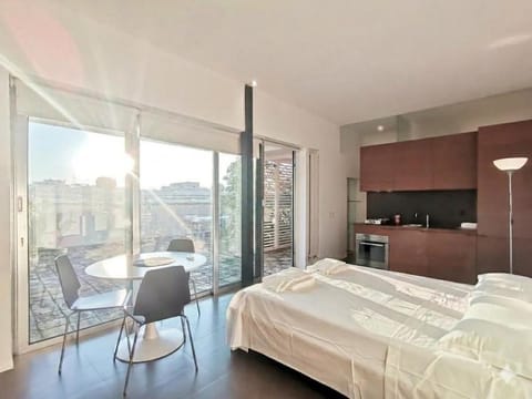 Bed, View (from property/room), Balcony/Terrace