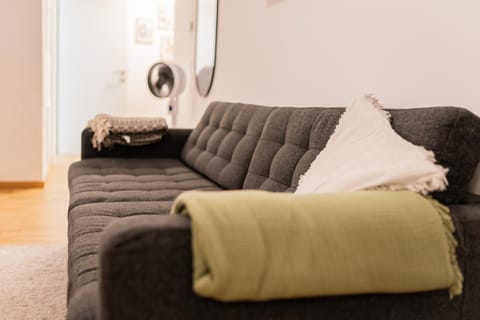 Bed, Living room, Seating area