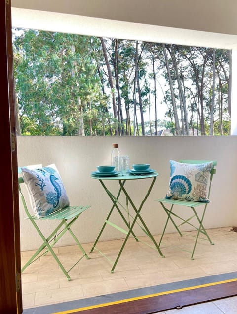 Patio, Dining area