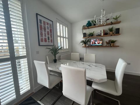 Homely Regency Style house in the heart of Cheltenham House in Cheltenham