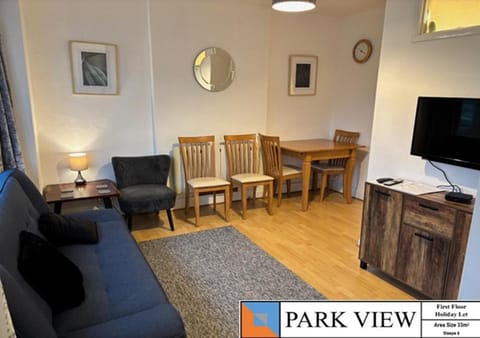 Communal lounge/ TV room, Living room, Dining area