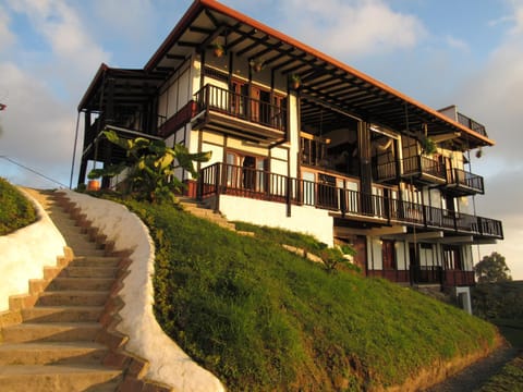 Property building, Facade/entrance, View (from property/room), Balcony/Terrace