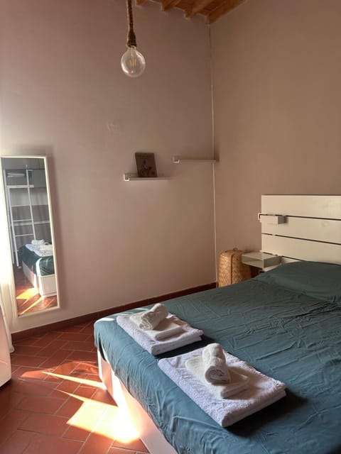 Peaceful Pause in Livorno Cozy apartment for 3-4 people with Private Parking Apartment in Livorno