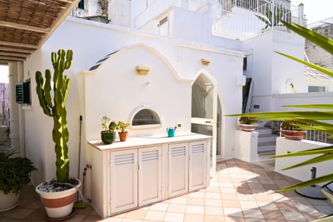 Patio, Day, View (from property/room), Balcony/Terrace, Kitchen or kitchenette