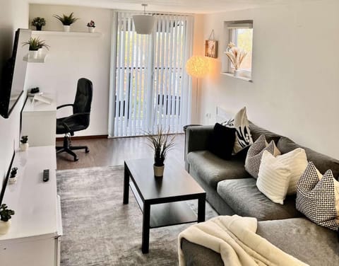 Charming apartment near NEC and Birmingham Airport Apartment in Solihull