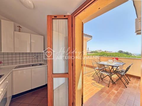 Day, View (from property/room), Balcony/Terrace, Kitchen or kitchenette, Dining area