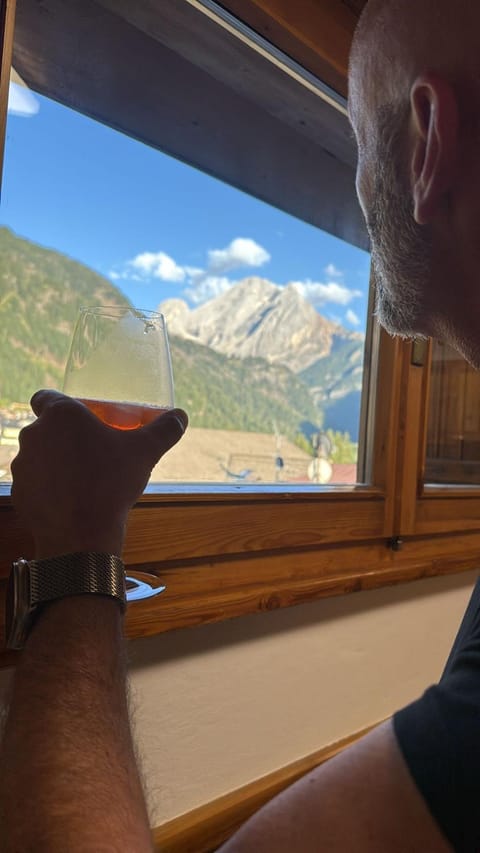 Appartamento DOLOMITES con BOX privato Apartment in Canazei