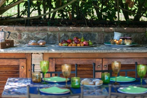 Pool view, Continental breakfast, Buffet breakfast, Italian breakfast, English/Irish breakfast, American breakfast