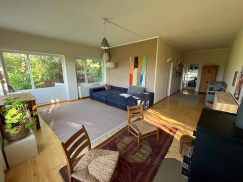 Altes Zeichenstudio im Grünen Apartment in Murnau am Staffelsee