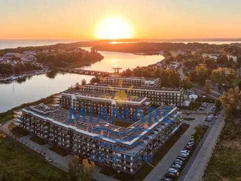 Property building, Natural landscape, Bird's eye view, River view, Sunrise