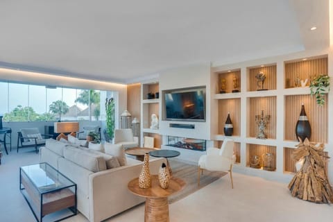 TV and multimedia, Living room, Seating area