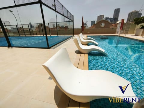Swimming pool, Swimming pool