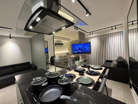 TV and multimedia, Kitchen or kitchenette, Dining area
