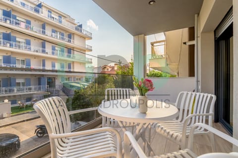 Patio, Spring, Day, Summer, View (from property/room), Balcony/Terrace, Seating area