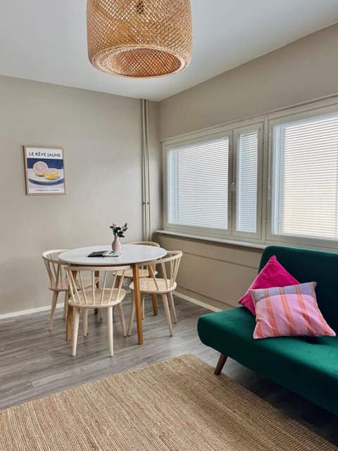 Niivaara Cozy Apartment, Near Hospital, AMK & Central Apartment in Finland