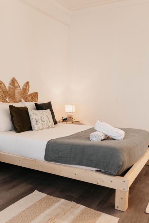 Bed, Balcony/Terrace, Bedroom, towels