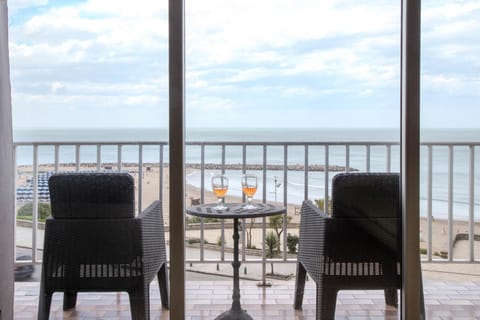 View (from property/room), Balcony/Terrace, Sea view