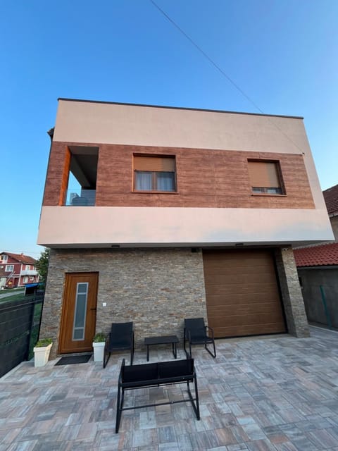 Casa Due Apartment in Novi Sad