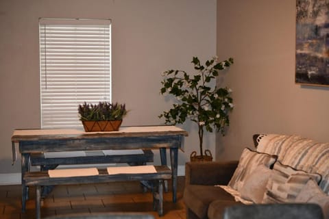 Cozy Stay Near Dow, Golf, & LSU Apartment in Mississippi