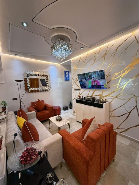 Restaurant/places to eat, Communal lounge/ TV room, TV and multimedia, Living room, Lobby or reception, Decorative detail, Decorative detail, Seating area, Evening entertainment, Breakfast, internet, internet, internet, air conditioner, air conditioner