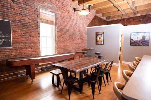 Georgia Street 4 Bedroom Condo Downtown Apartment in Indianapolis