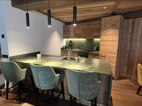 Nouveau appartement 3 chambres, parking et WIFI à Val-d'Isère - FR-1-519-41 Apartment in Val dIsere